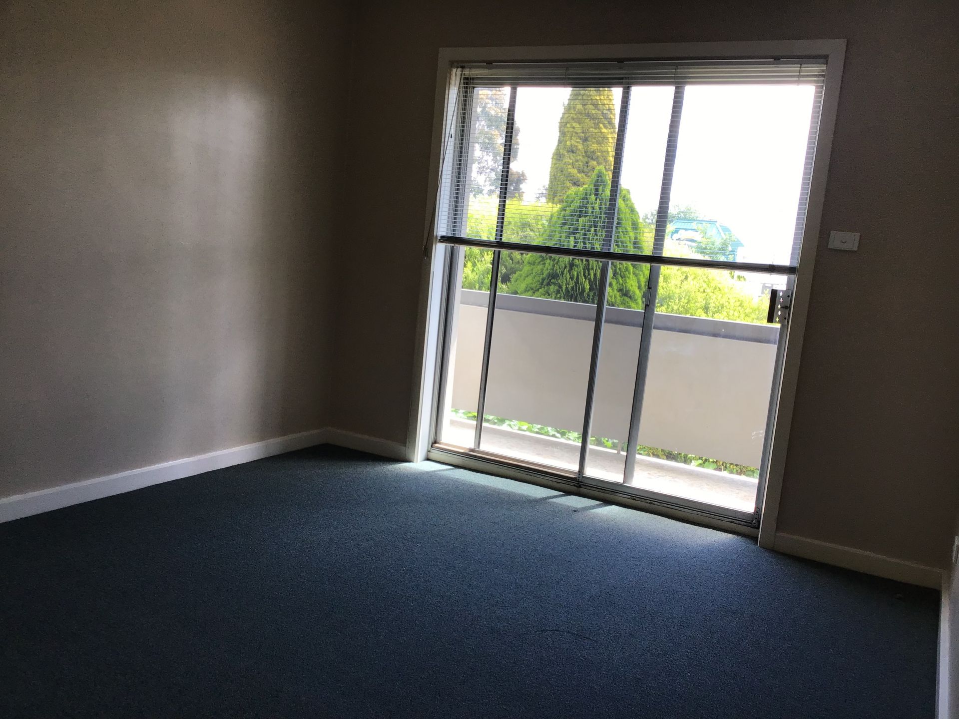 Superb Apartment In A Great Location!