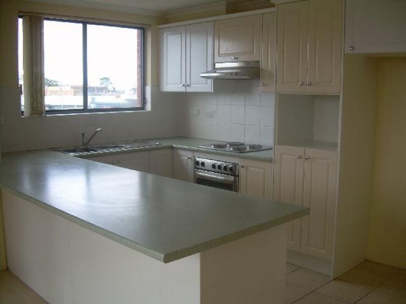 17-19 East Parade, Sutherland - Thumbnail 2