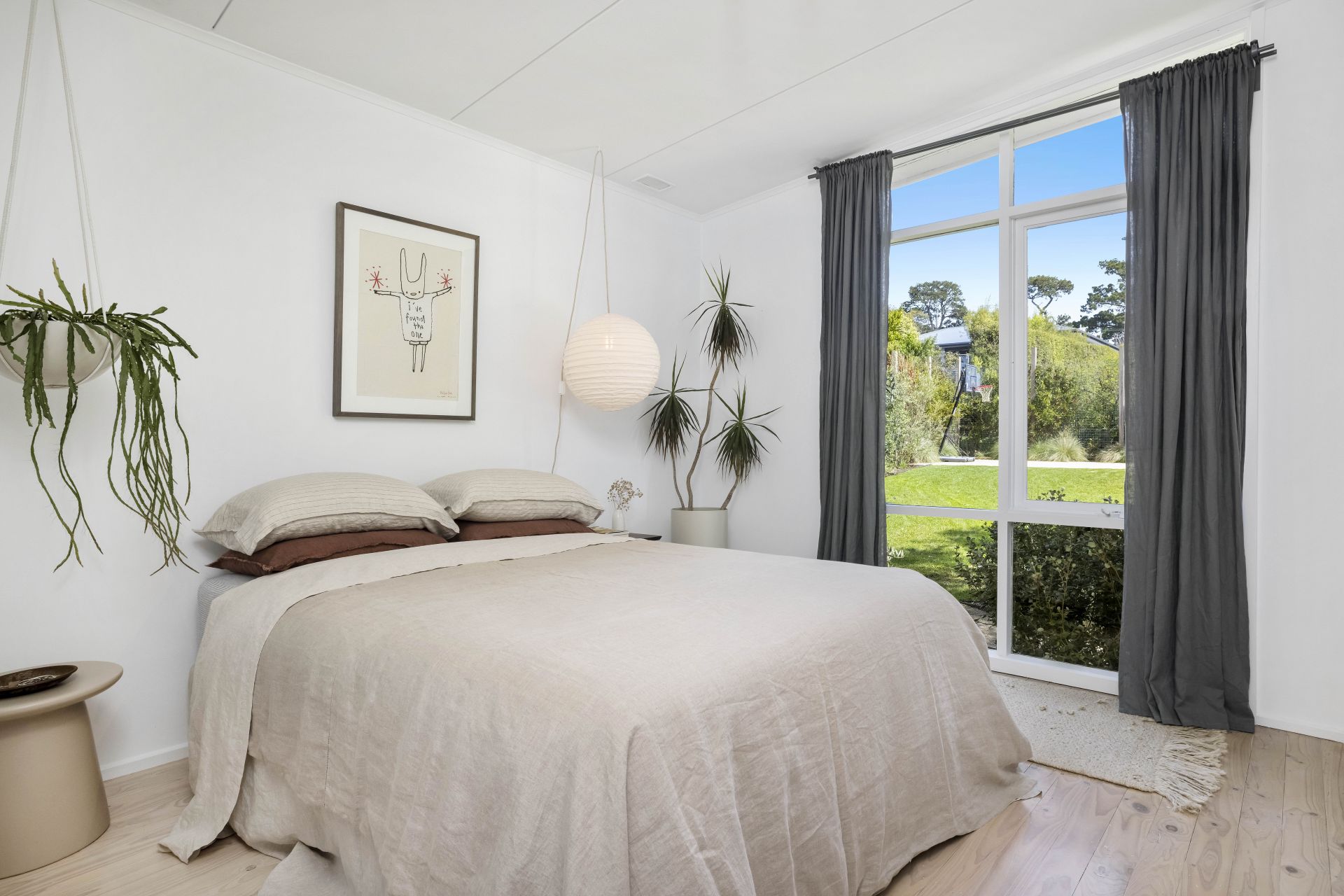 8 Hall Street, Flinders Kay & Burton