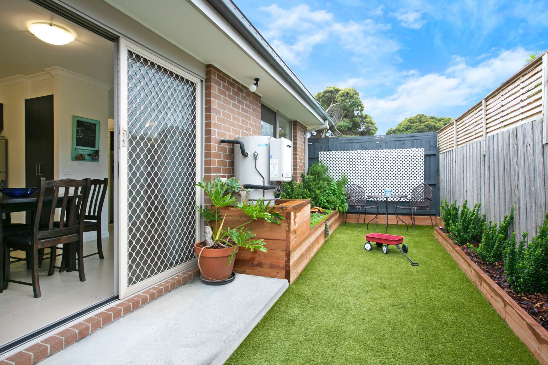 Stylish & Low-Maintenance Living in a Prime Location