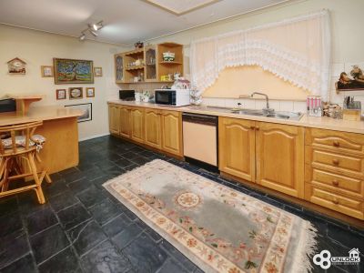 25 Cheviot Ave Berwick VIC, Berwick - Thumbnail 4