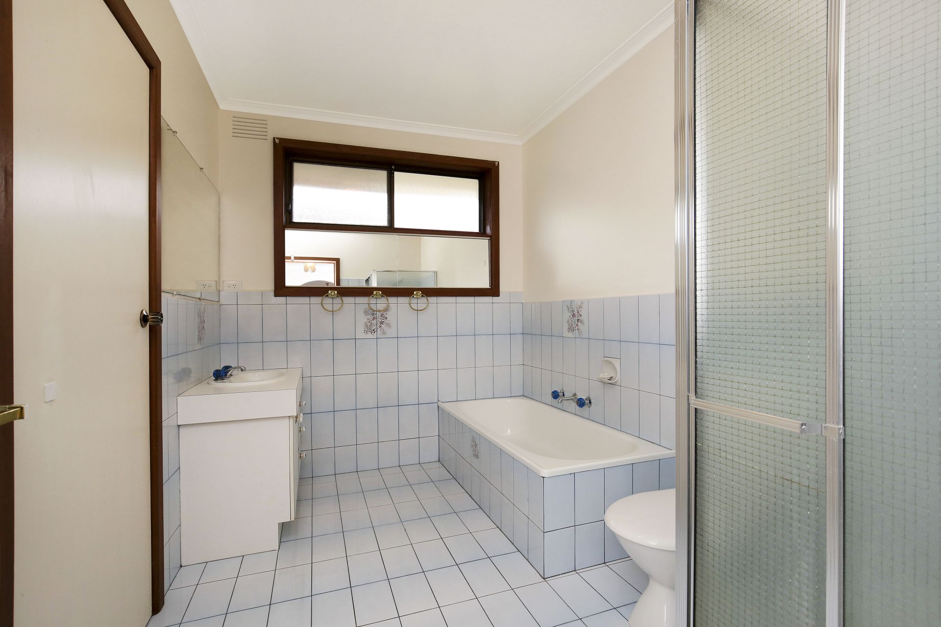 Spacious living, prime position, what more could you want!