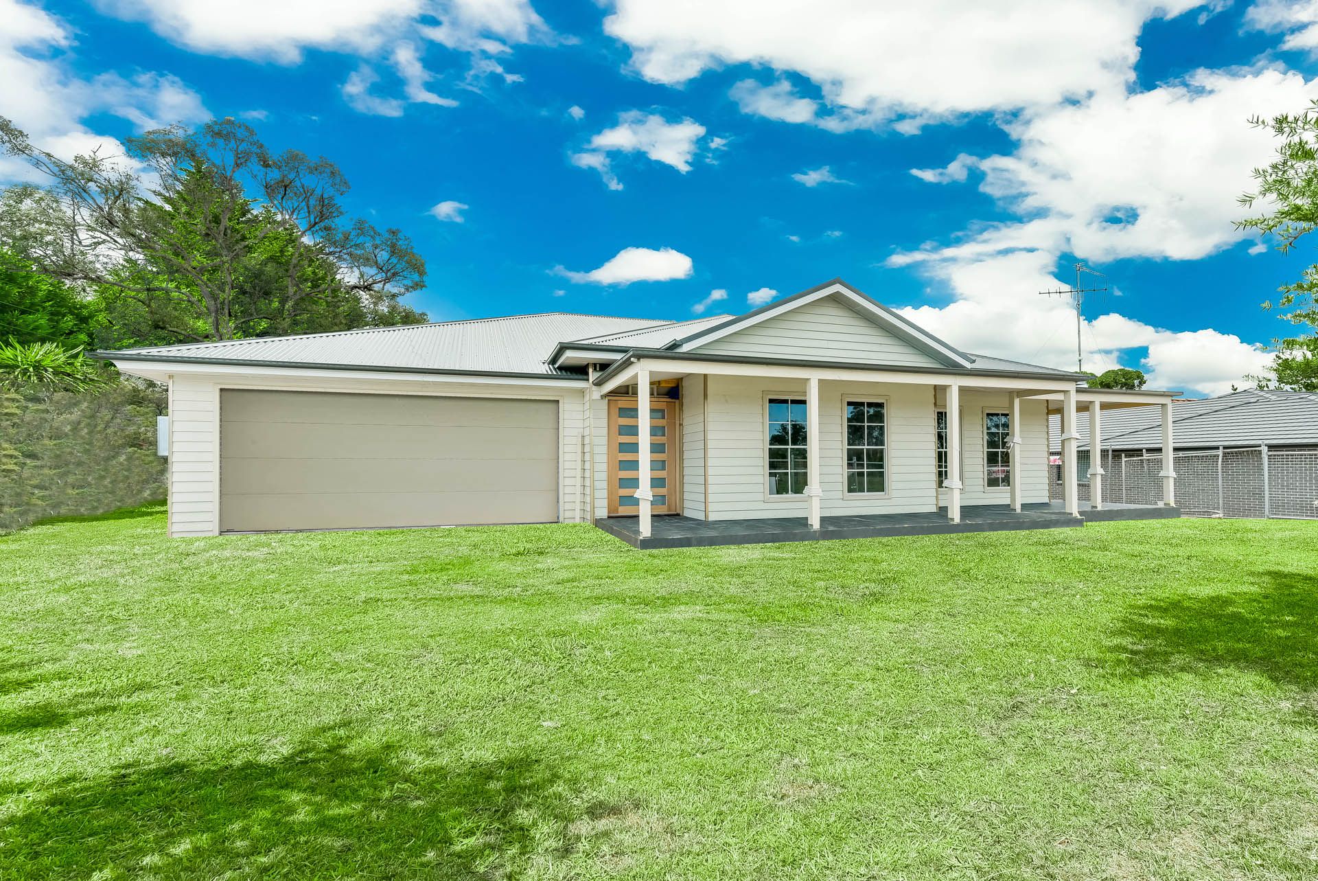 Real Estate For Sale 20 Manorina Place Tahmoor , NSW