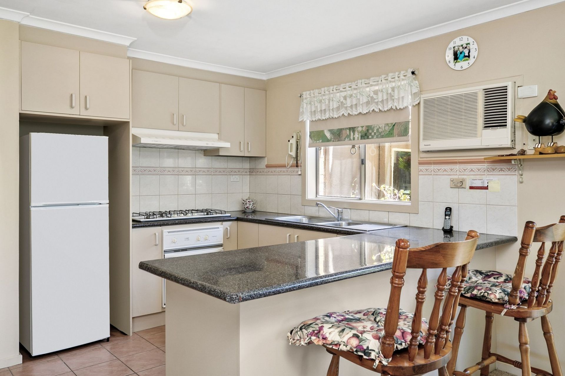 6 Arlington Crescent Ocean Grove VIC, Ocean Grove - Thumbnail 4
