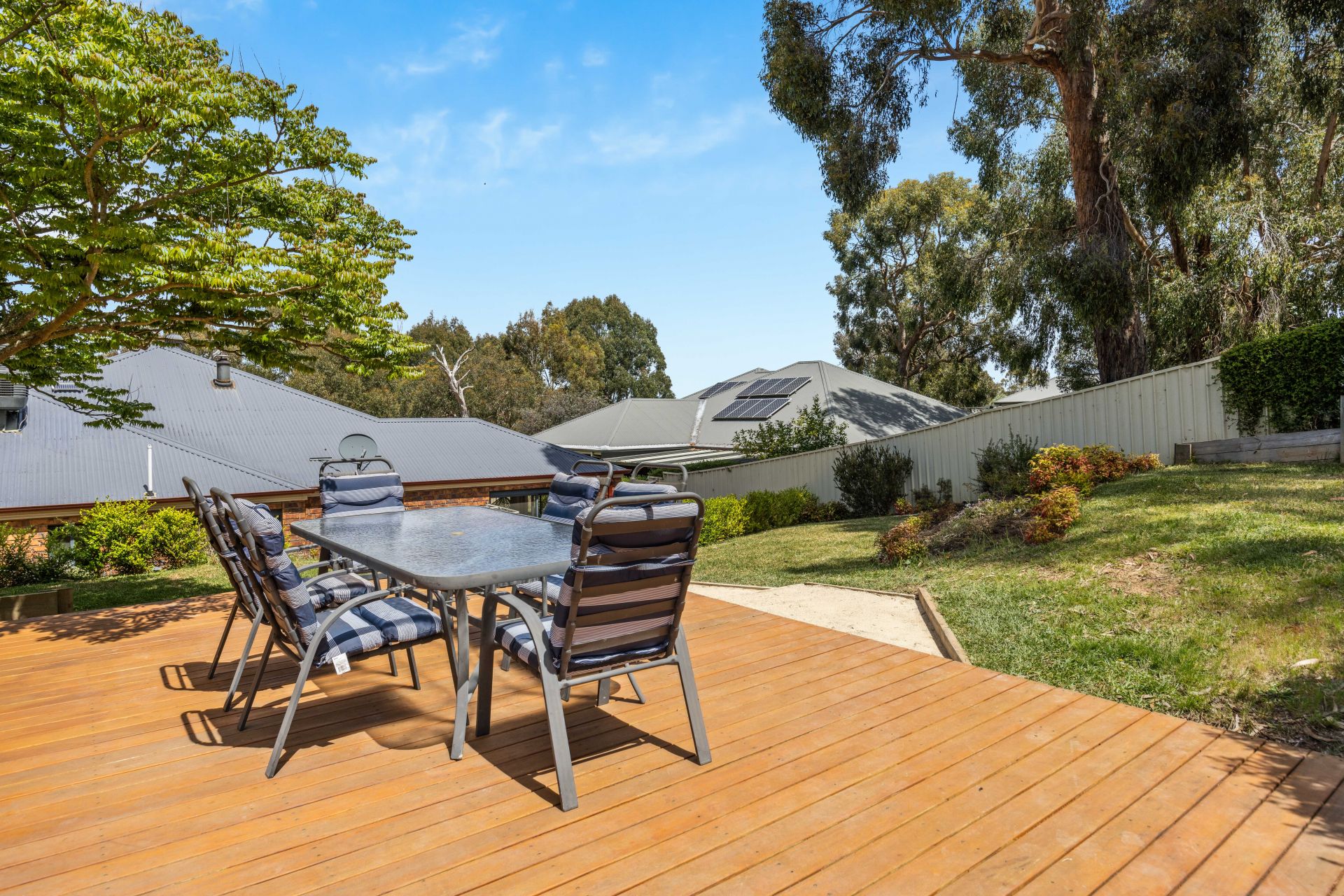 37 St Marks Drive, Woodside Adcock Real Estate