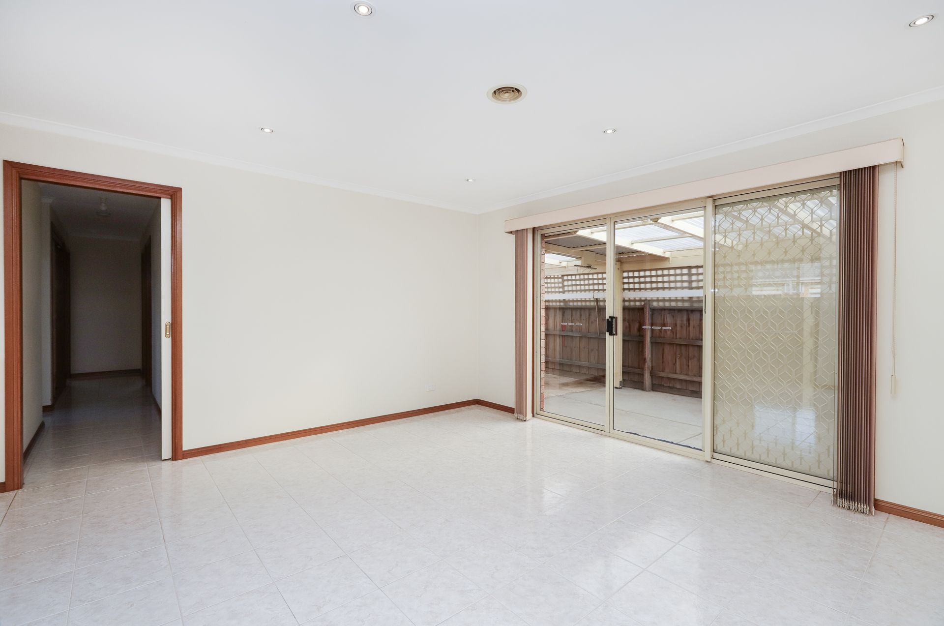 8 Townsing Court Altona Meadows VIC, Altona Meadows - Thumbnail 8