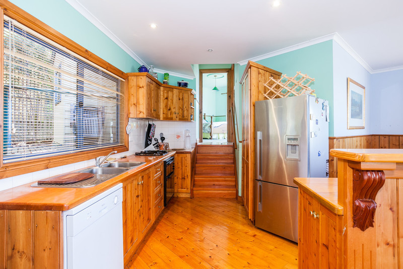 18 Hopetoun Terrace, Lorne, VIC, Lorne - Thumbnail 4