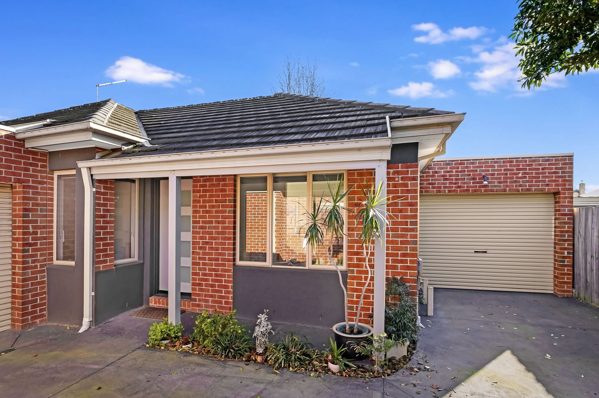 Perfectly Situated Unit in Thornbury