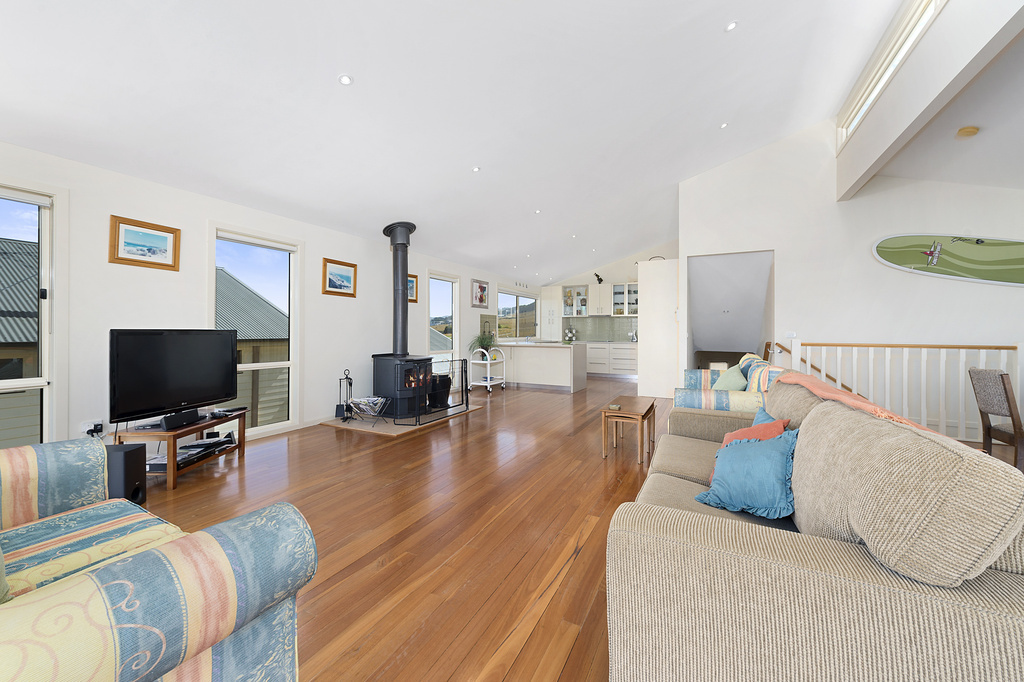 16 Seaview Drive, Apollo Bay, VIC, Apollo Bay - Thumbnail 4