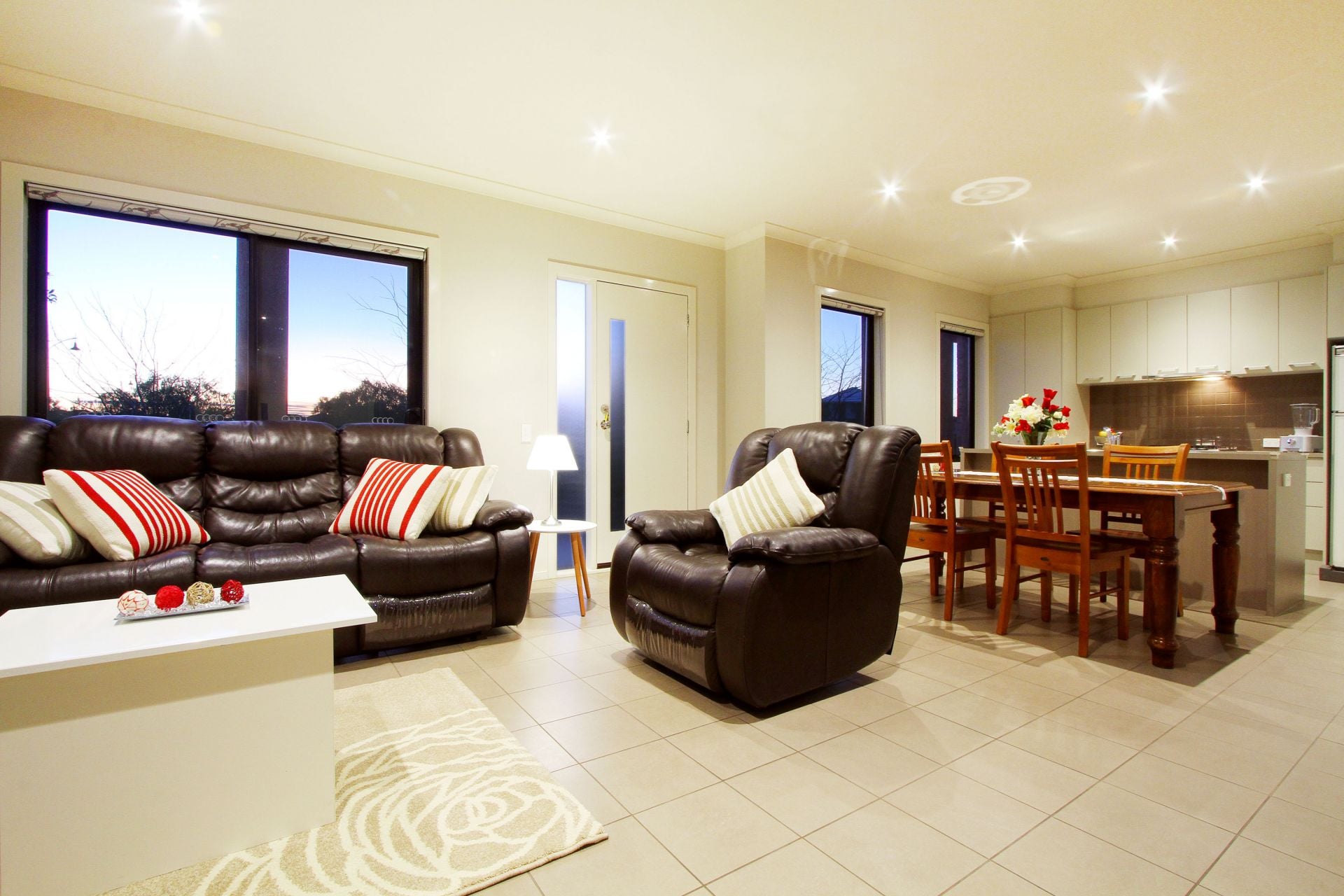 MODERN HOME IN THE HEART OF LYNDARUM