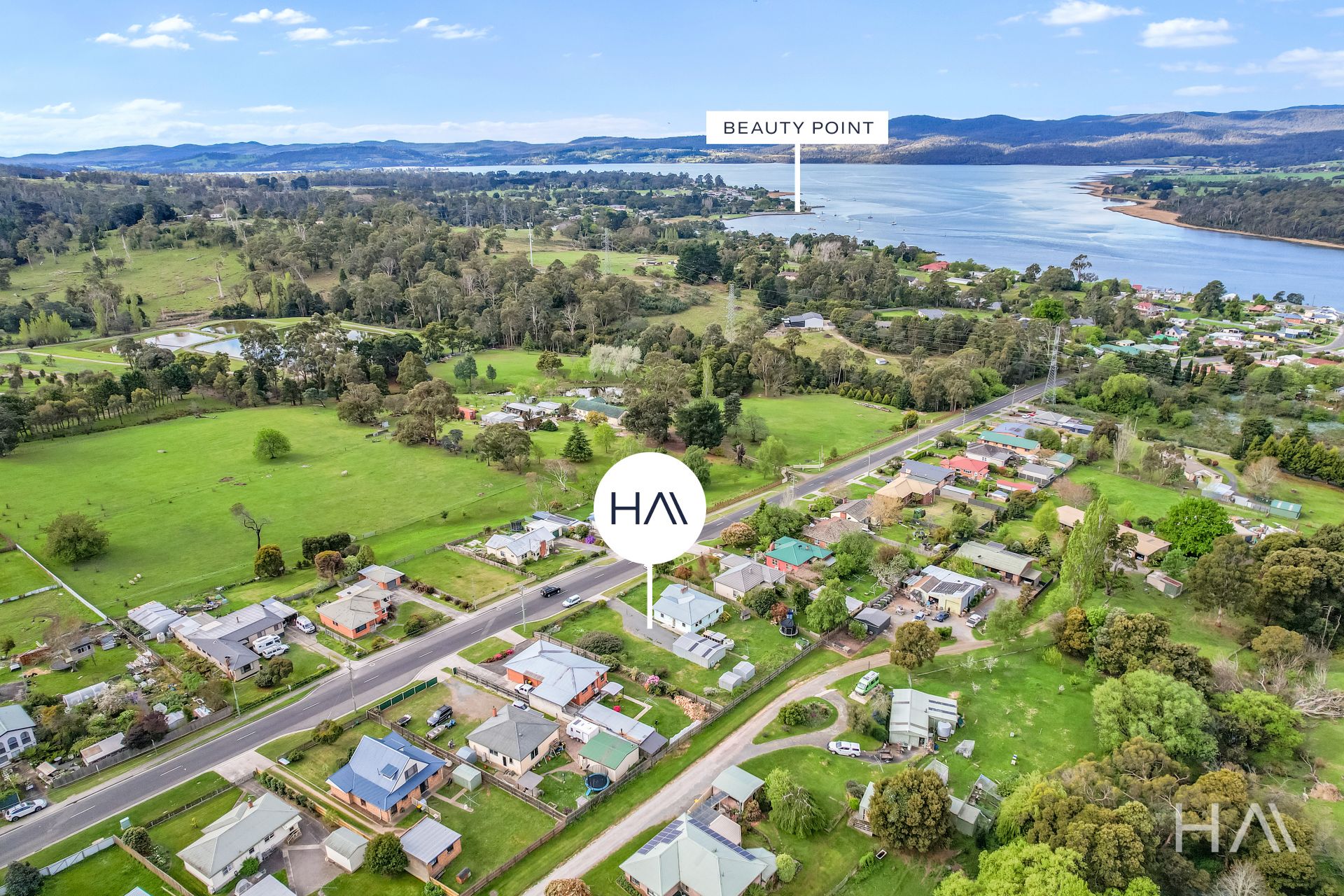 14 Gravelly Beach Road Blackwall, Blackwall - Image 1