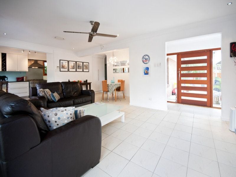 81 Wrigley Street MAROOCHYDORE QLD, Maroochydore - Thumbnail 3