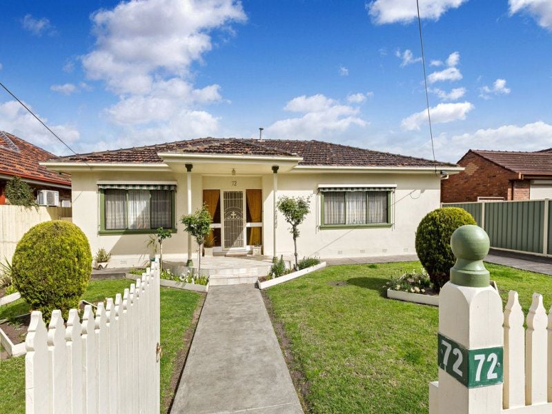72 Roberts Street, West Footscray - Thumbnail 2