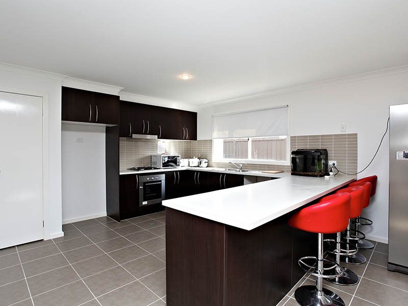 29 Edmondshaw Drive, Deer Park - Thumbnail 3
