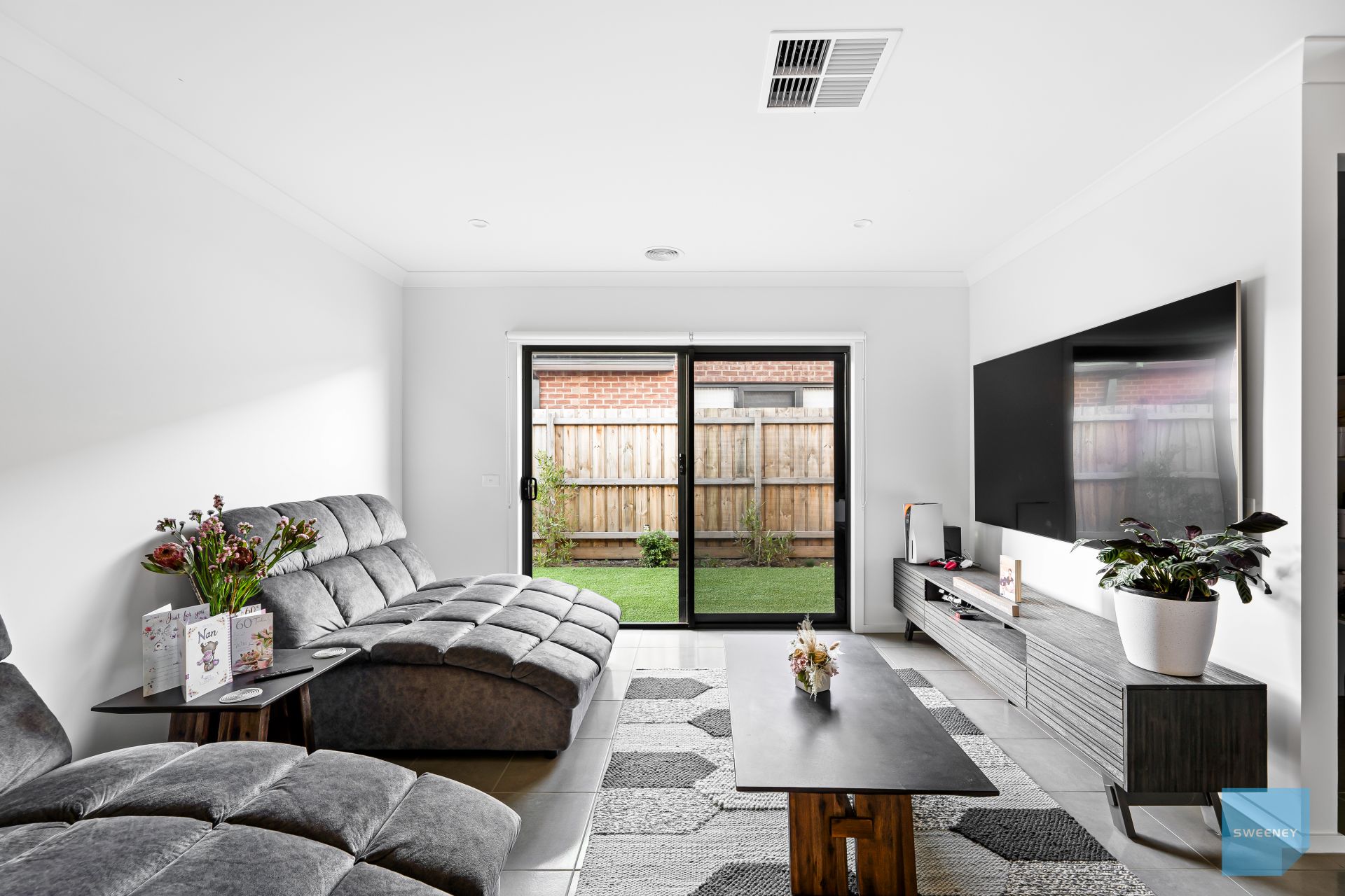 16 Banbury Road, Bonnie Brook - Thumbnail 7