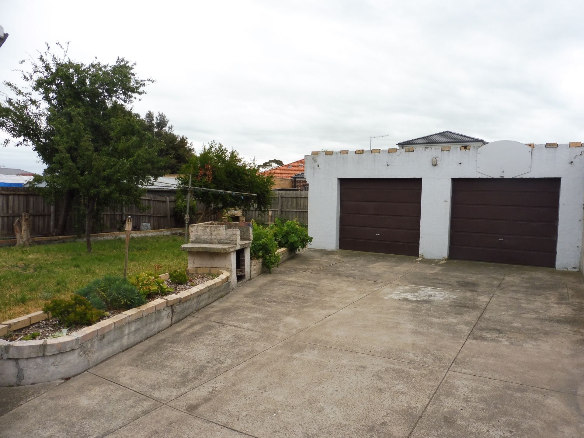 GREAT FAMILY HOME IN PERFECT LOCATION!