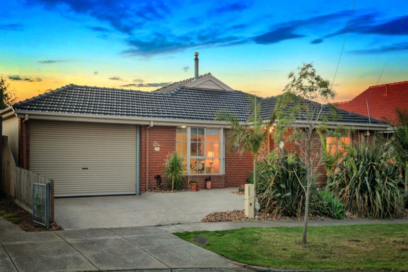 15 Tatman Drive, Altona Meadows - Thumbnail 2