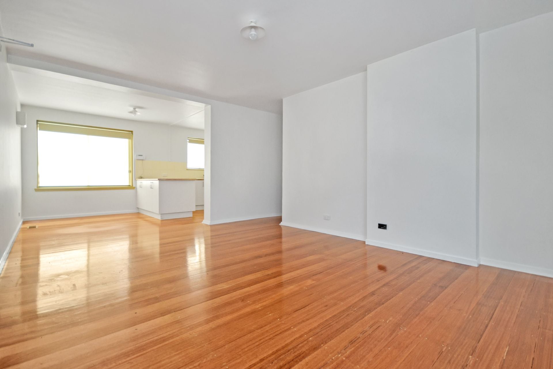RENOVATED UNIT IN A GREAT LOCATION