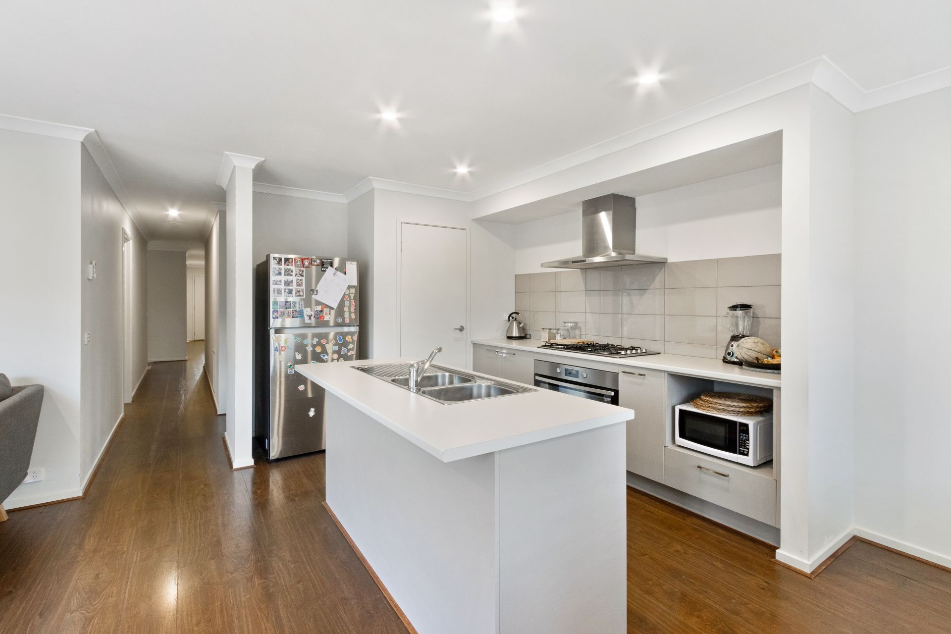 Modern family home, convenient Location & comfortable lifestyle!!!