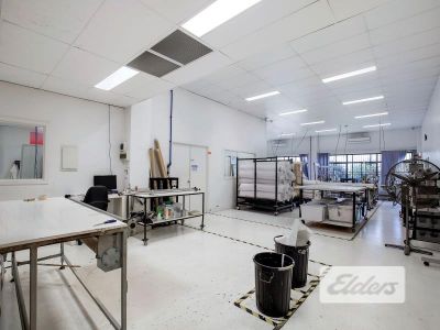 RARE SHOWROOM / OFFICE / WAREHOUSE OPPORTUNITY IN WEST END GROWTH CORRIDOR!