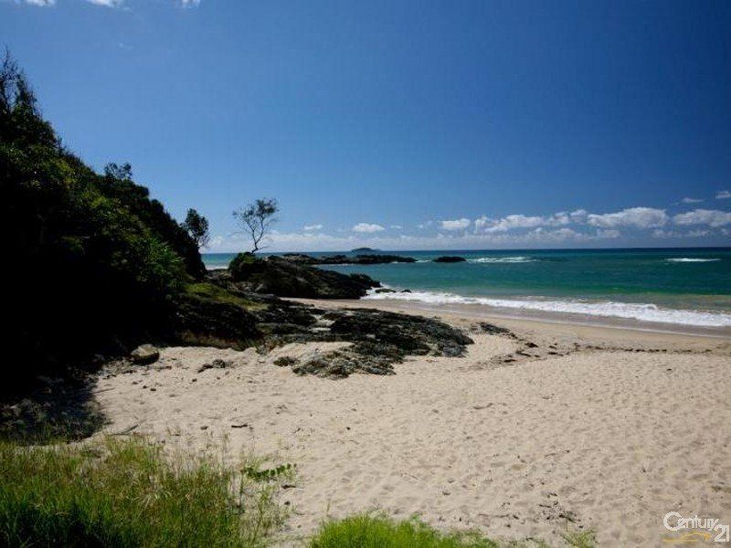 Real Estate For Lease 3 39 Sandy Beach Road Korora Nsw