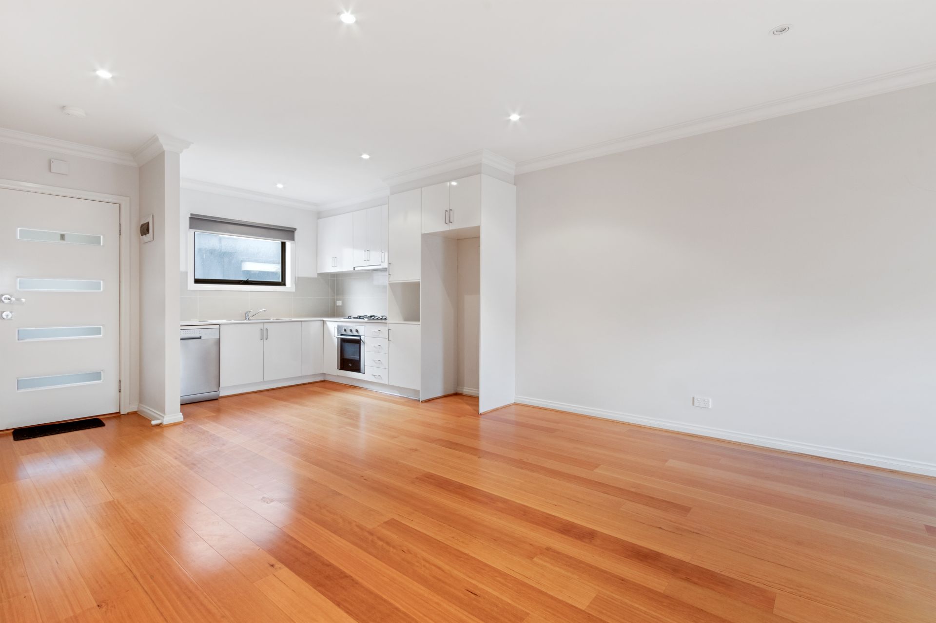 Spacious Townhouse in a Prime location