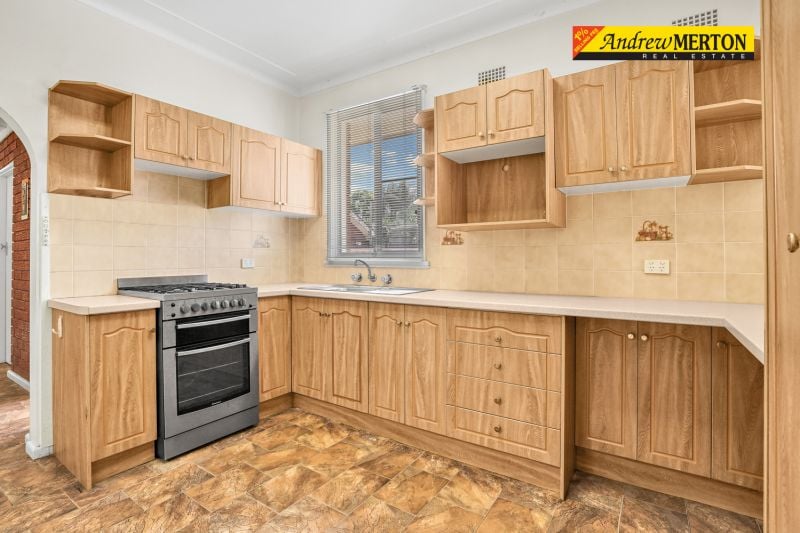 10 Amos Place, Marayong