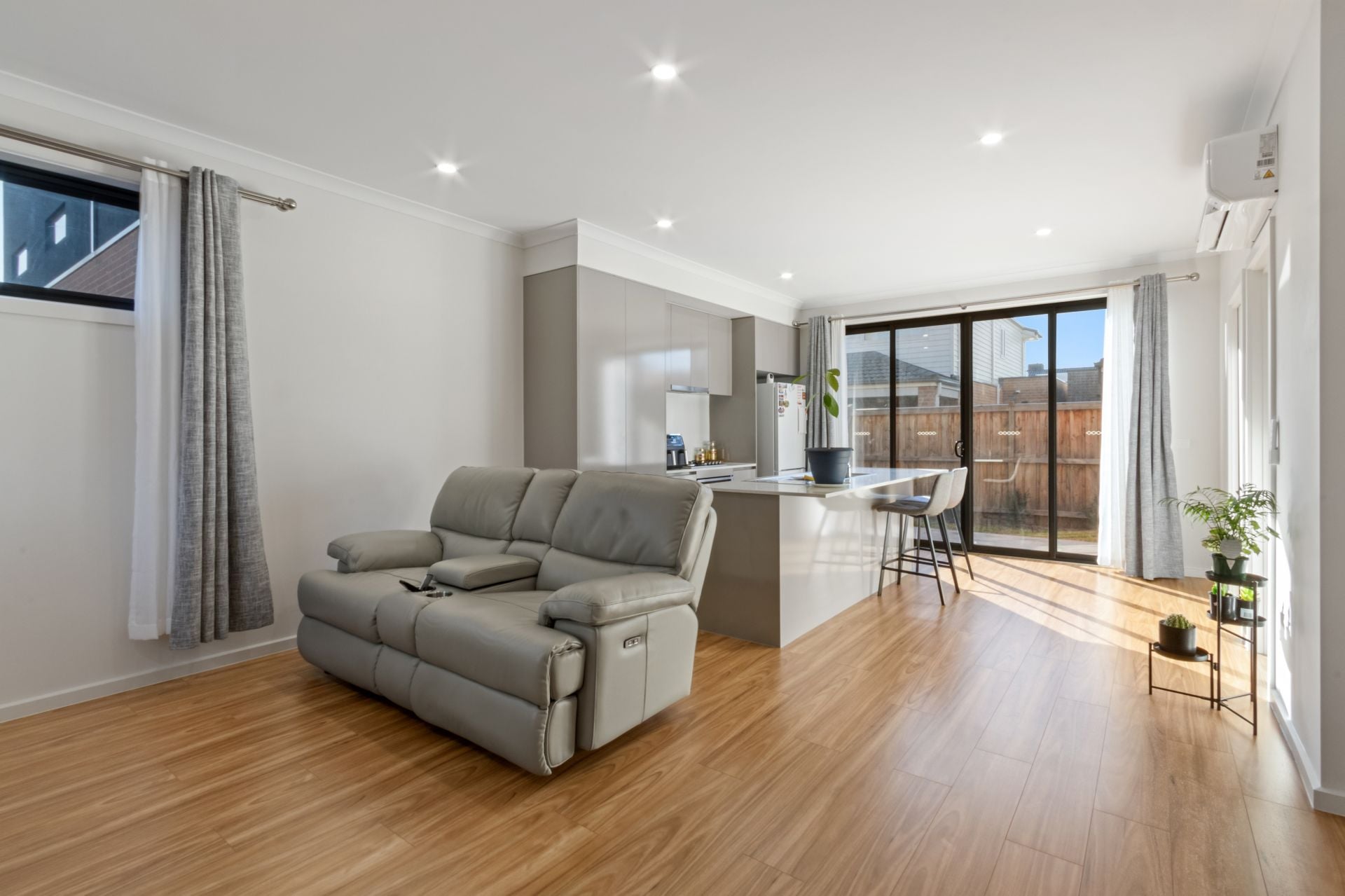 MODERN FAMILY HOME IN THE HEART OF EPPING