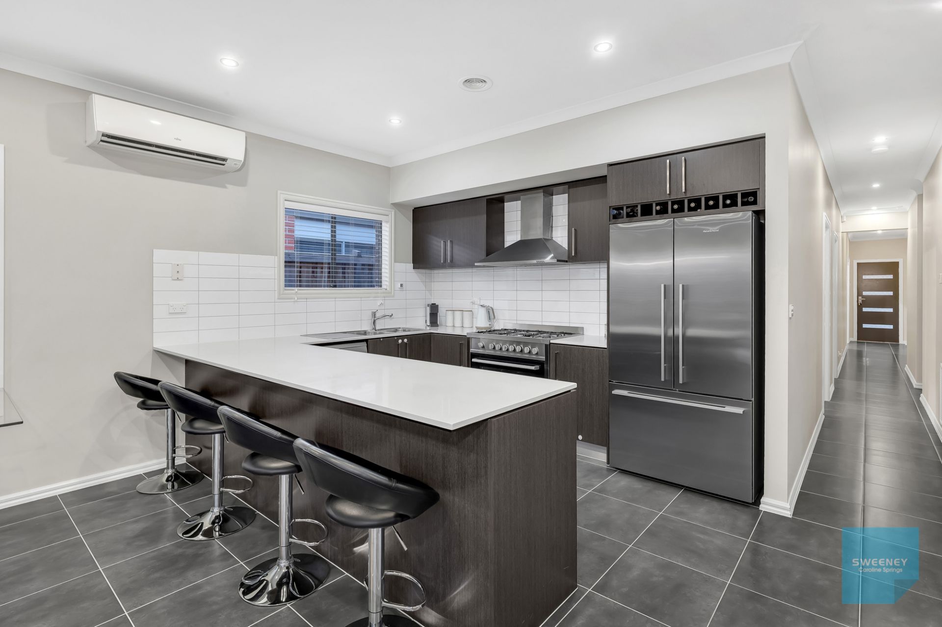 6 Keats Way, Fraser Rise - Thumbnail 4