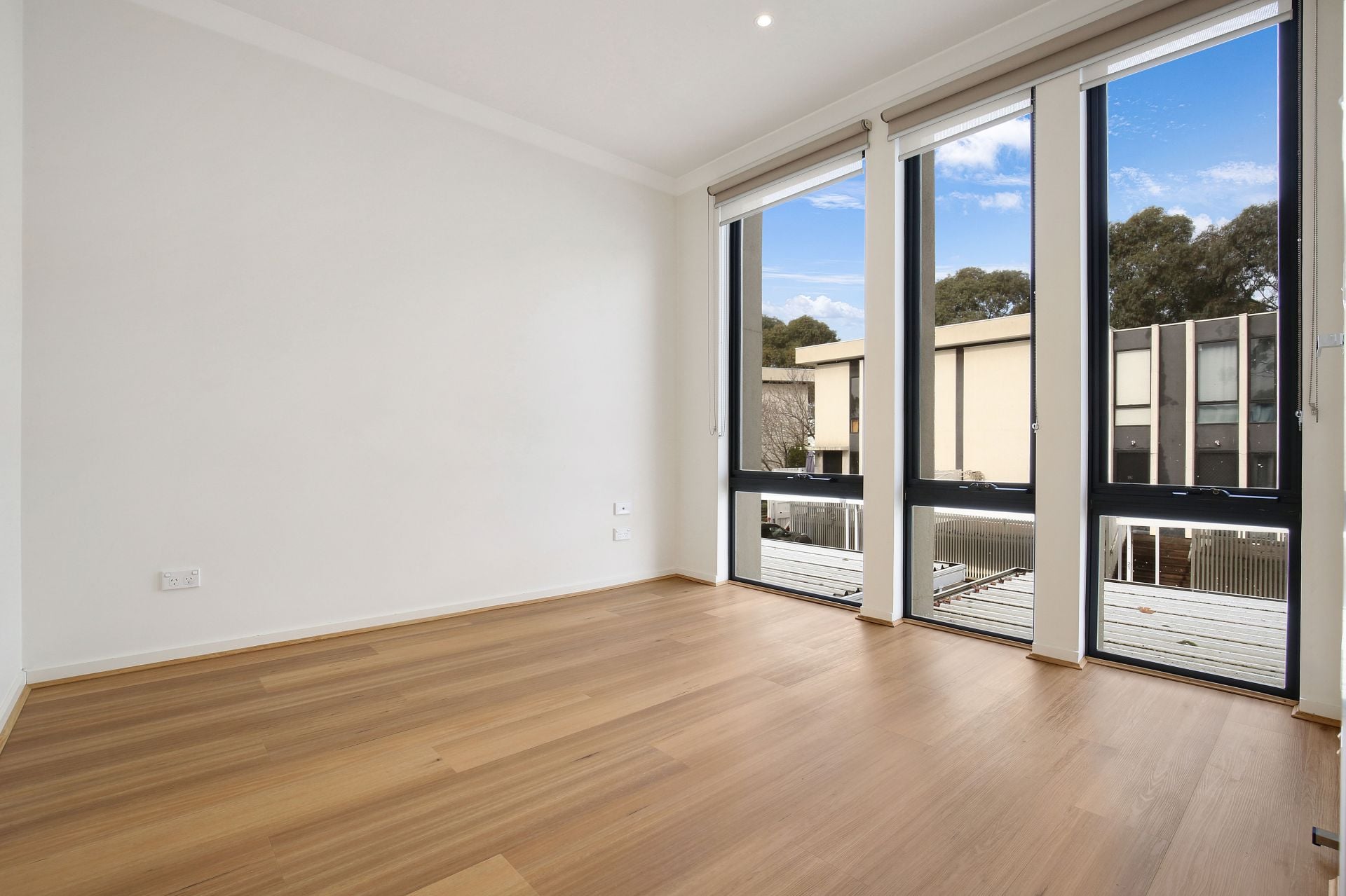 Lovely 2 Bedroom Unit