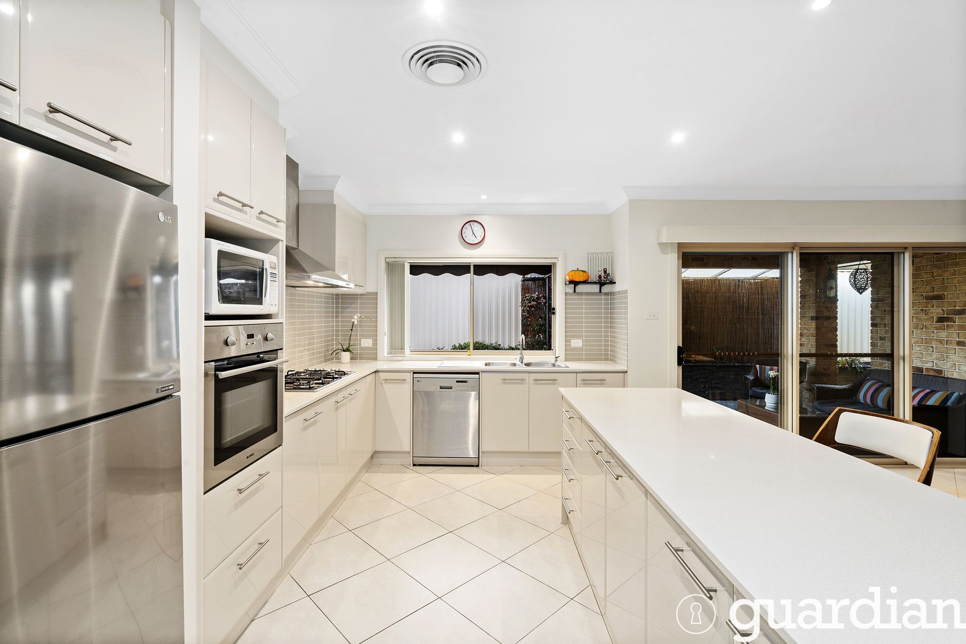 19 Honeyeater Crescent Beaumont Hills NSW, Beaumont Hills - Thumbnail 6