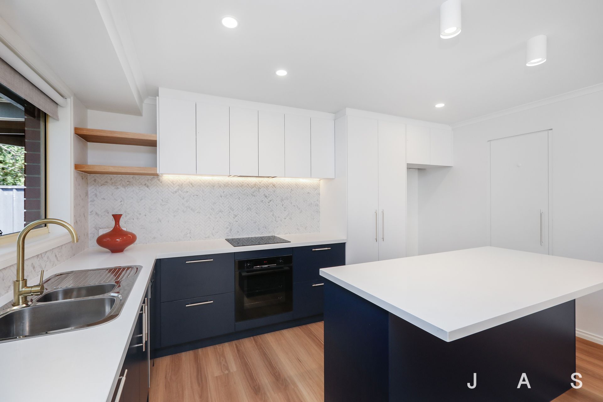 13 Keen Street Newport VIC, Newport - Thumbnail 4