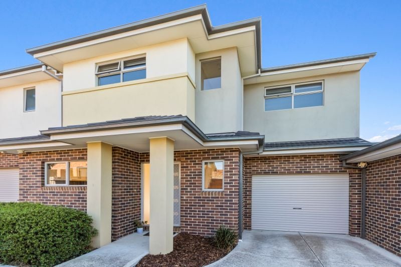 2/5 Wright Street, Reservoir