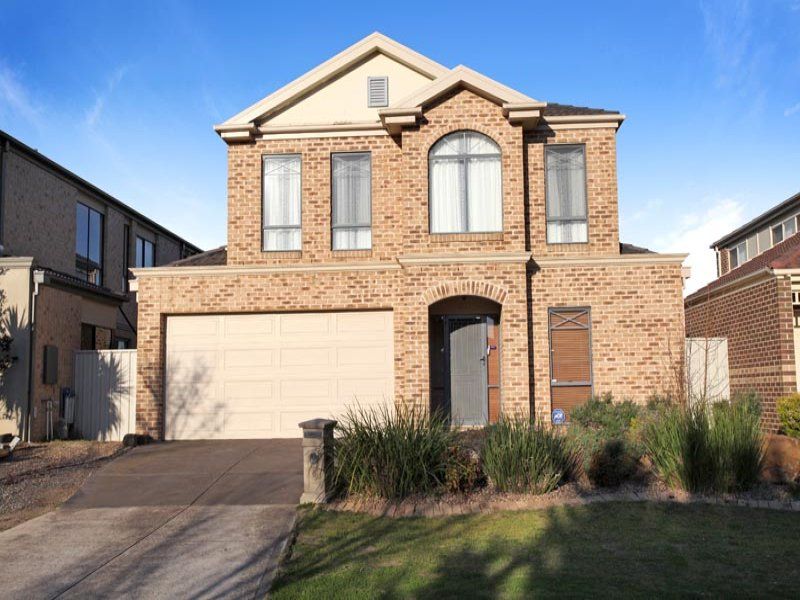 6 Claretown Avenue, Caroline Springs - Thumbnail 2