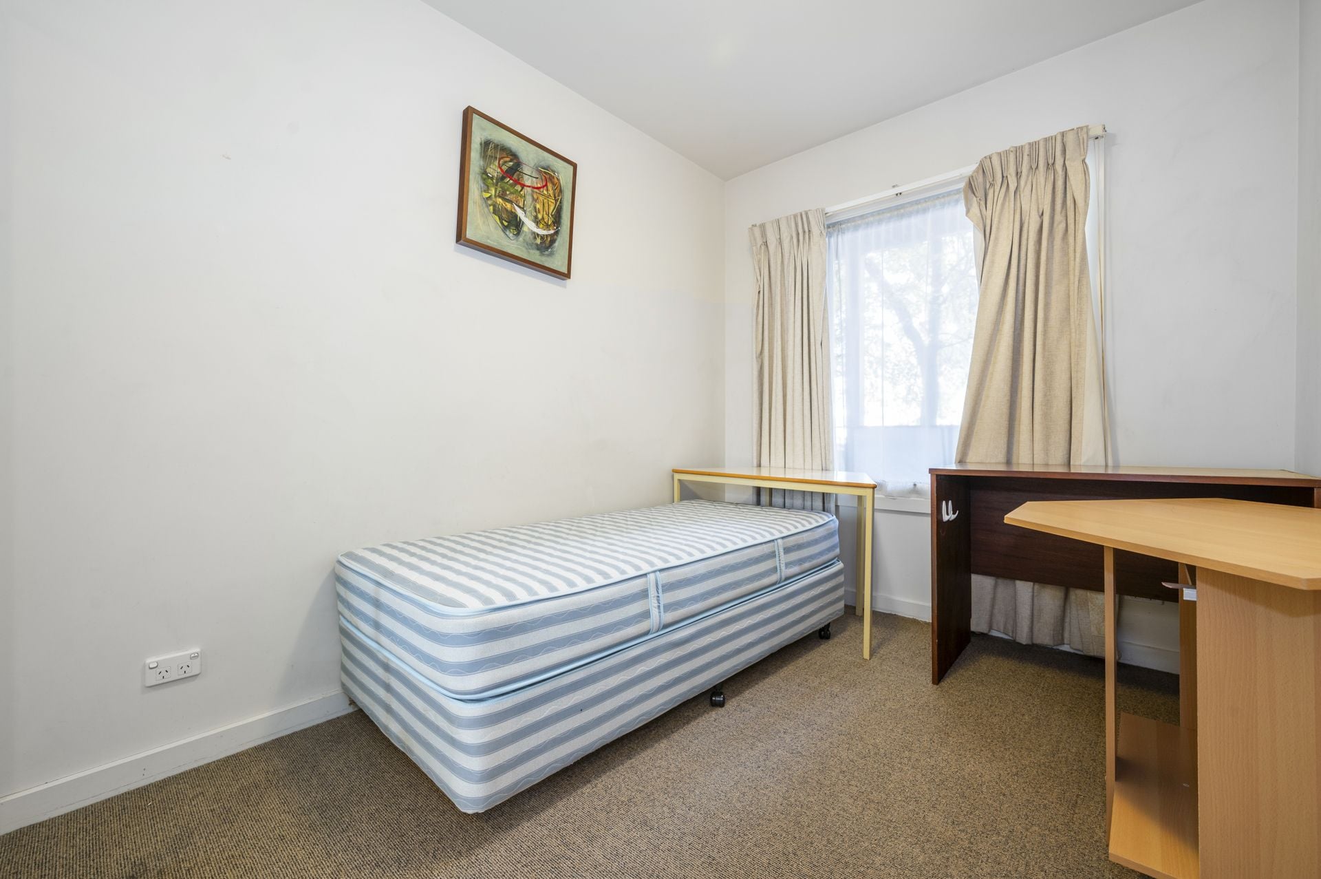 FULLY FURNISHED APARTMENT IN THE MOUNT COOPER ESTATE