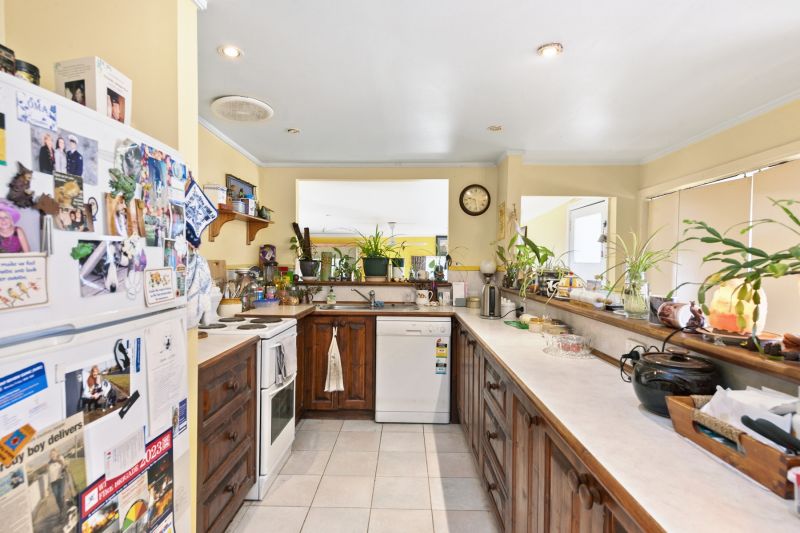 10 Prefect Street, Wendouree, Wendouree - Thumbnail 5