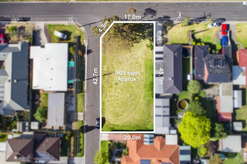 22 Carinza Avenue, Altona Meadows - Thumbnail 4