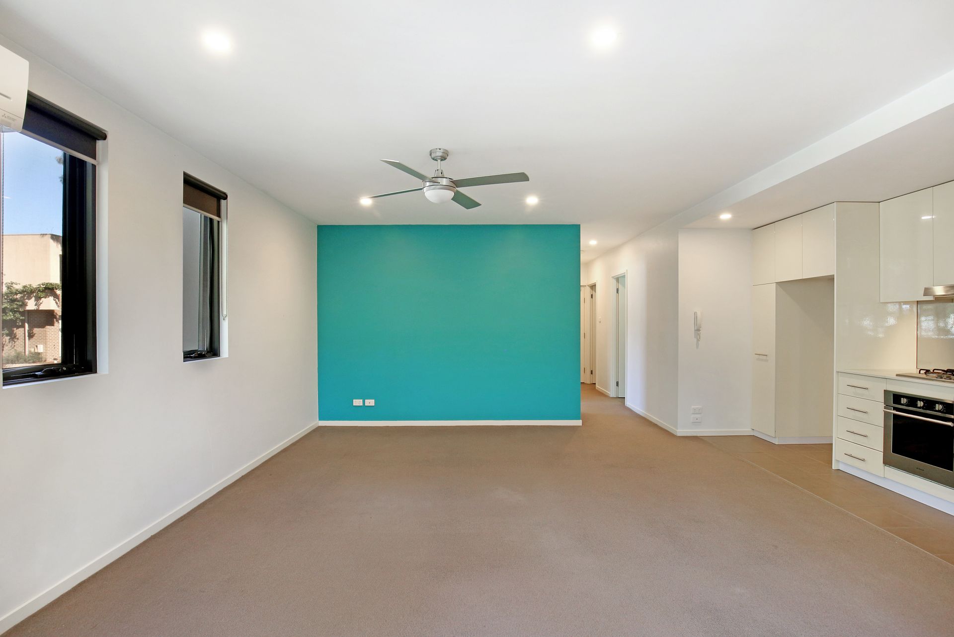 ** Located in the heart of Uni Hill**