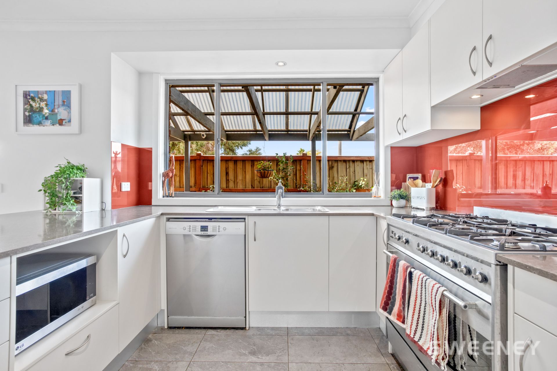 36 Macneil Drive, Altona Meadows - Thumbnail 4