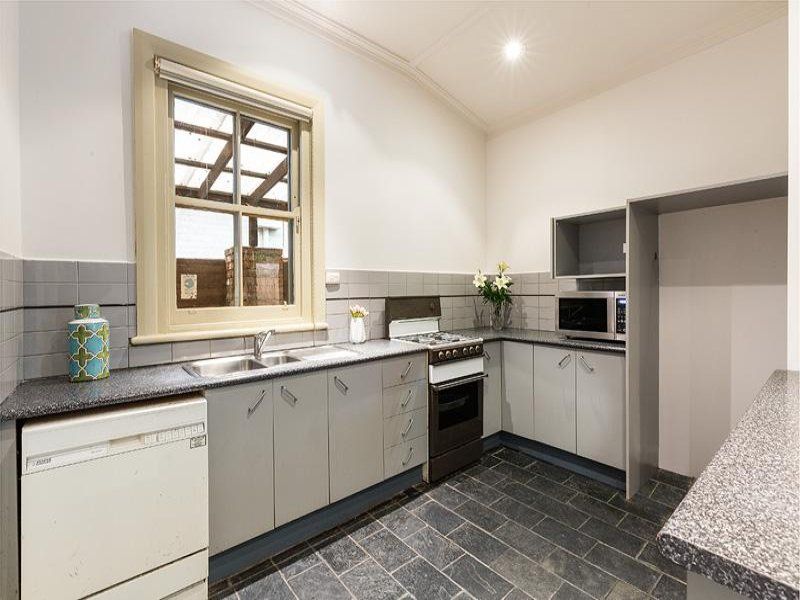 128 Westbury Close, St Kilda East - Thumbnail 6
