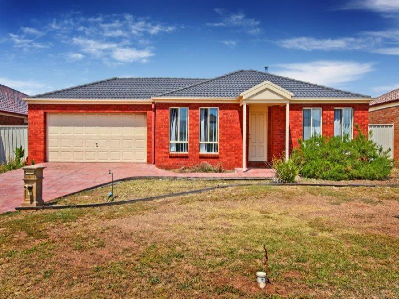 11 Maple Court, Taylors Hill - Thumbnail 2