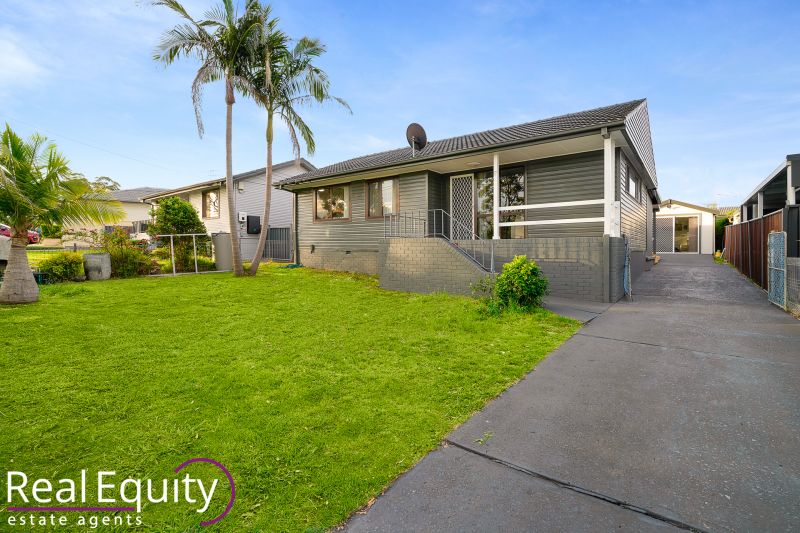 Real Estate For Sale 17 Appleton Avenue Lurnea , NSW