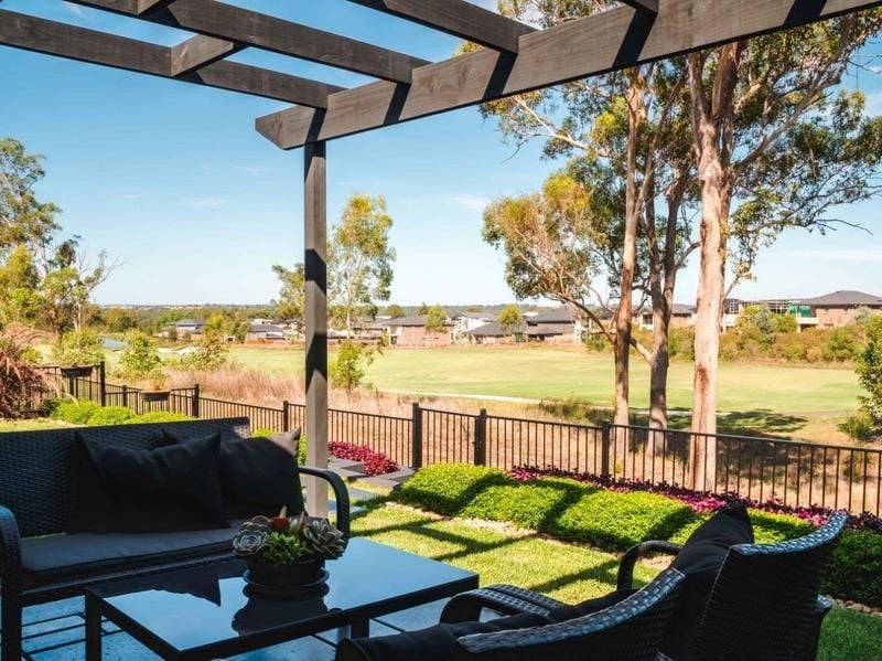 Colebee 10 Oakhill Crescent