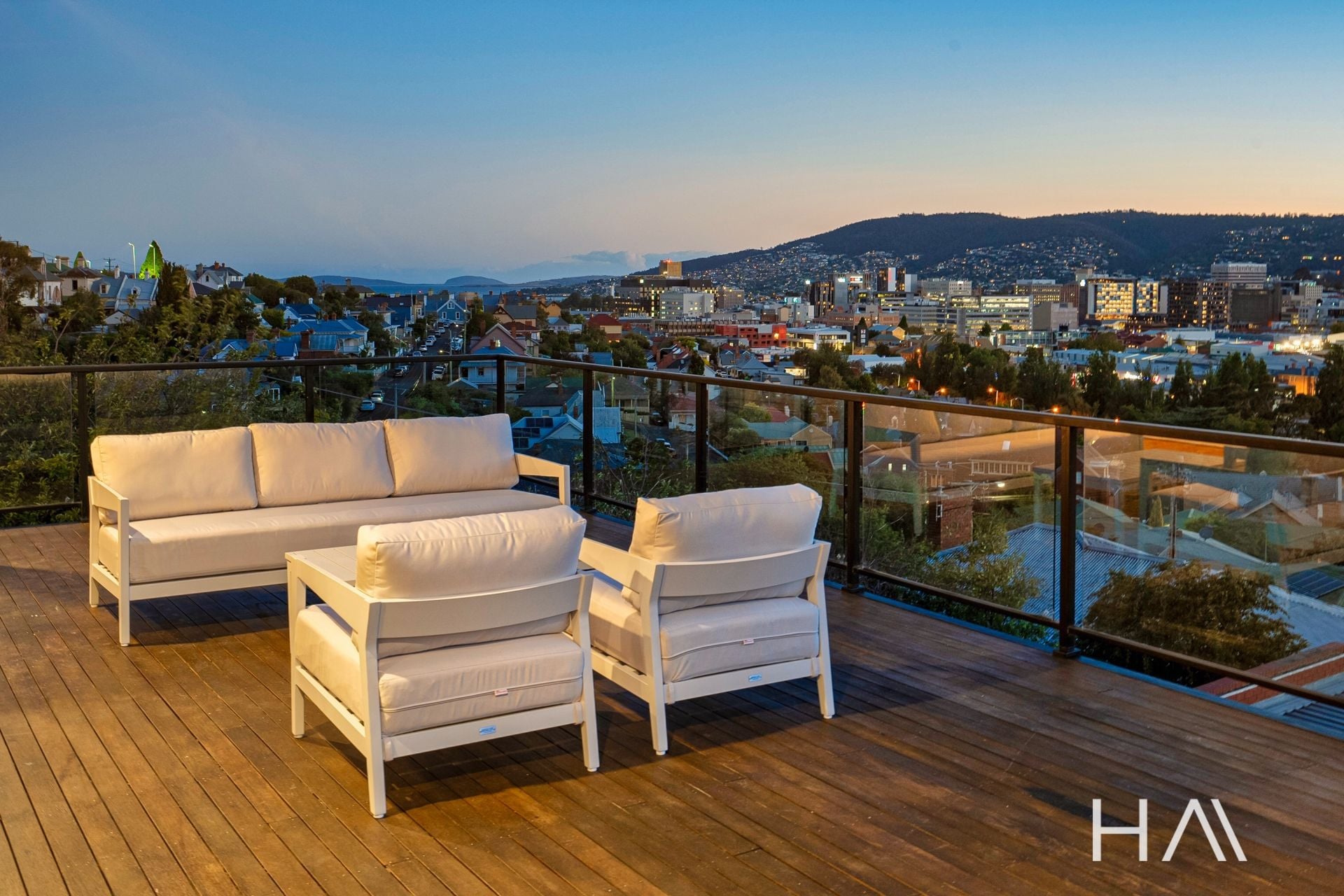 10 Allambee Crescent Glebe, Glebe - Thumbnail 2