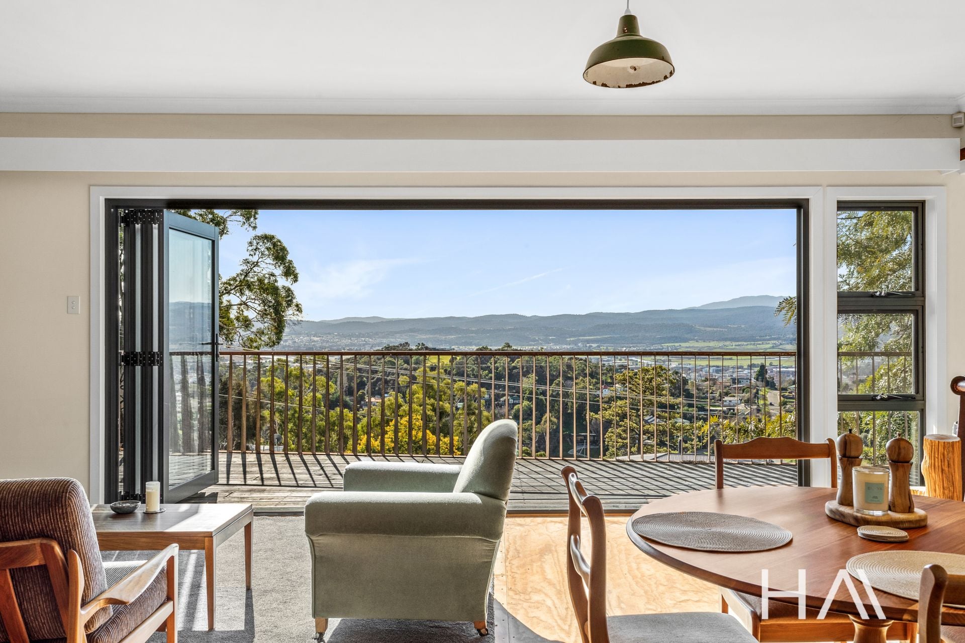 1/3 Denison Grove West Launceston, West Launceston - Thumbnail 2