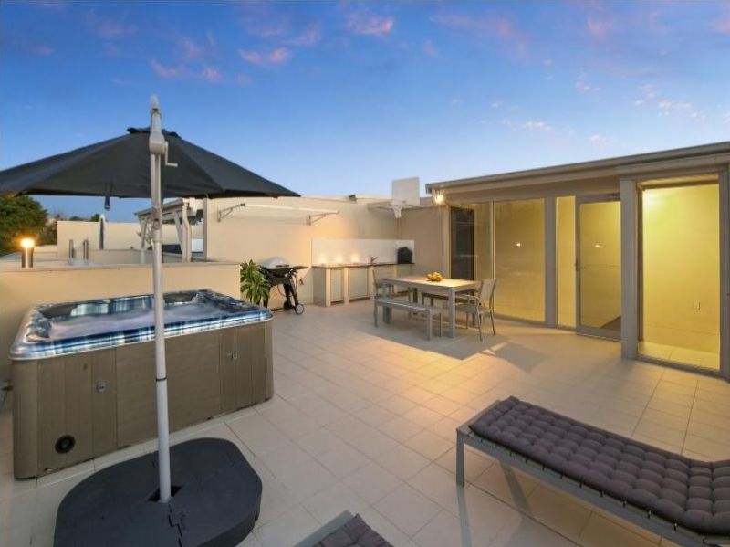 Modern Two Storey Apartment