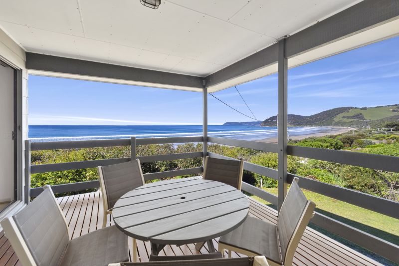 2000 sqm OF FLAT, FRONT ROW REAL ESTATE, Eastern View - Thumbnail 3