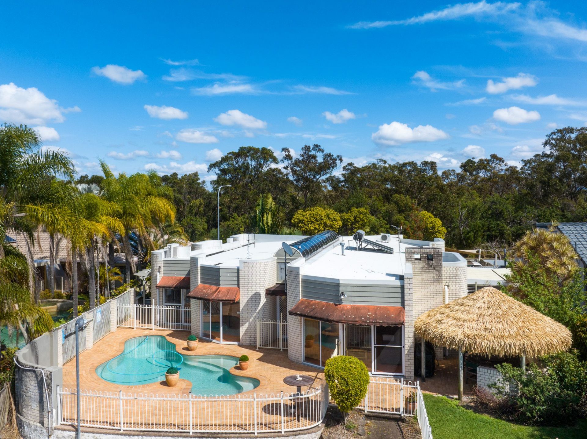 $ 1,500,000, Runaway Bay - Thumbnail 5