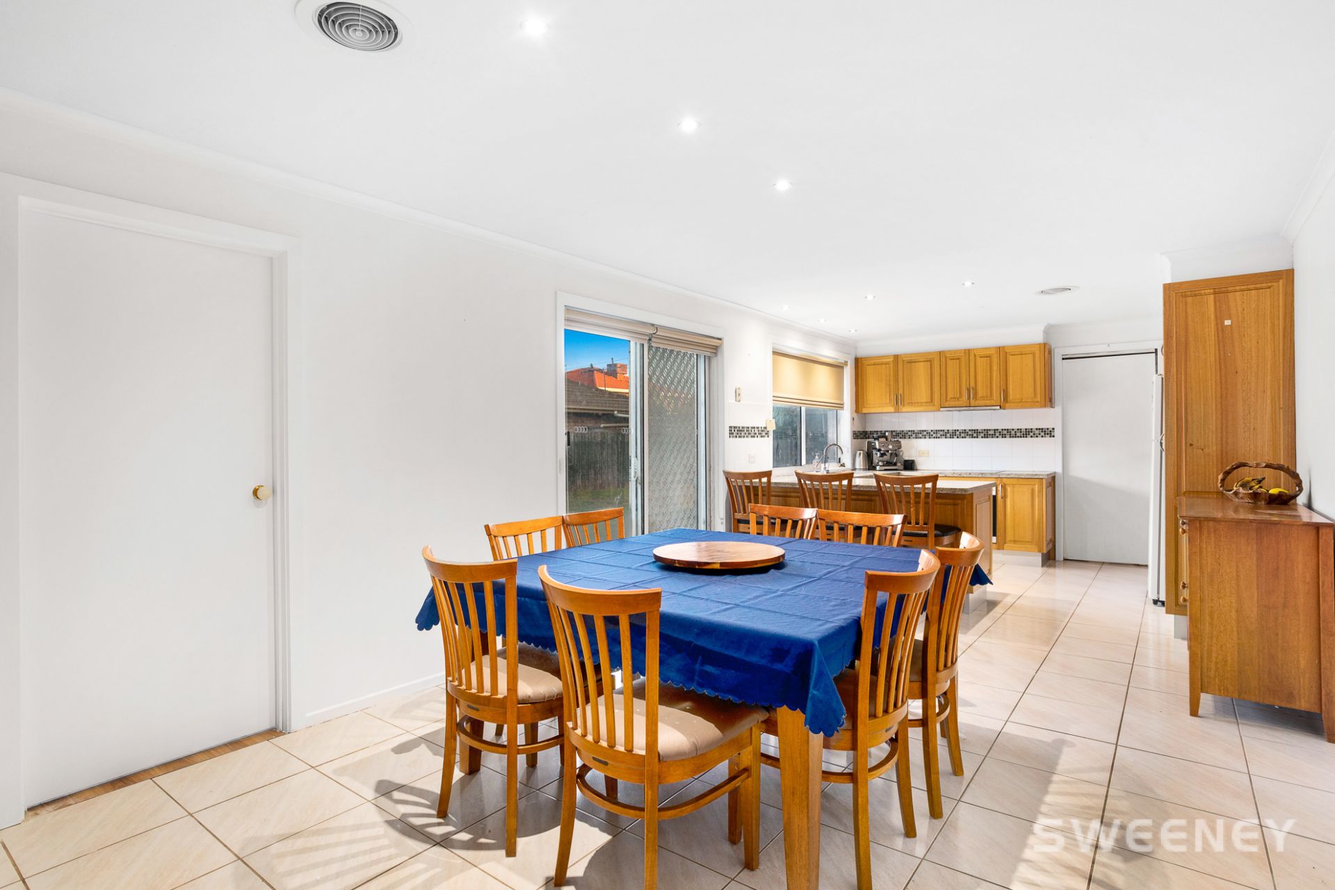 16 Trembath Court, Altona Meadows - Thumbnail 7