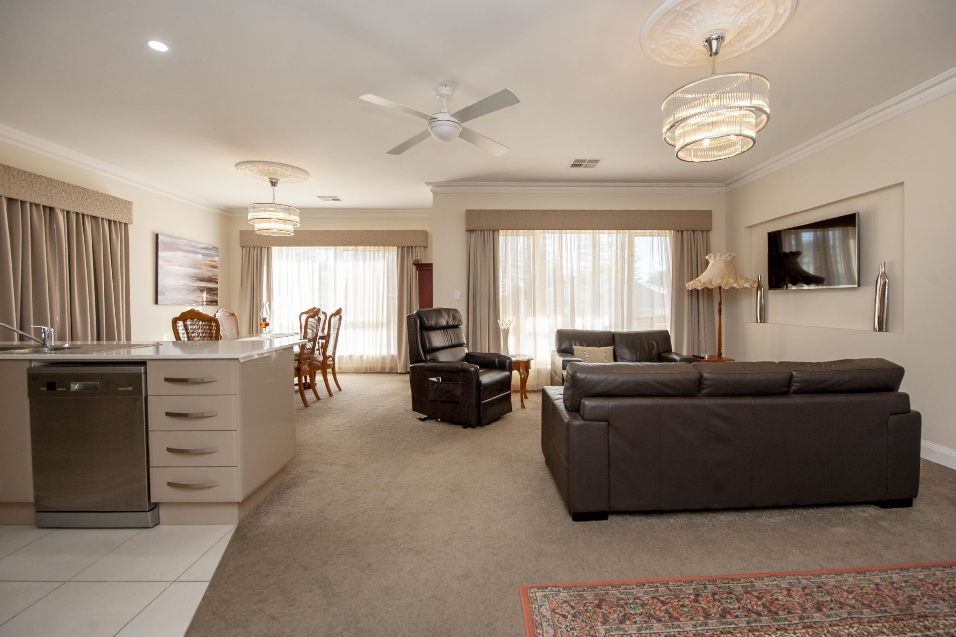 30 MacKay Street Port Broughton SA, Port Broughton - Thumbnail 2